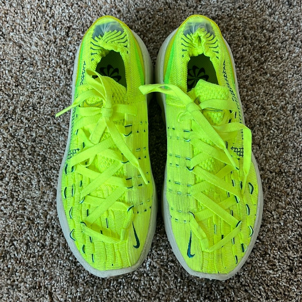 Nike Space Hippie 04 Sneakers ~ Light (Bright) Lemon Twist